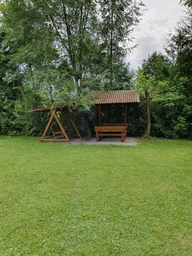 Kamilla Kulcsoshaz Villa Sub Cetate ภายนอก รูปภาพ