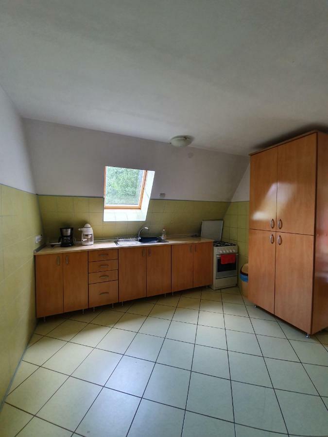 Kamilla Kulcsoshaz Villa Sub Cetate ภายนอก รูปภาพ